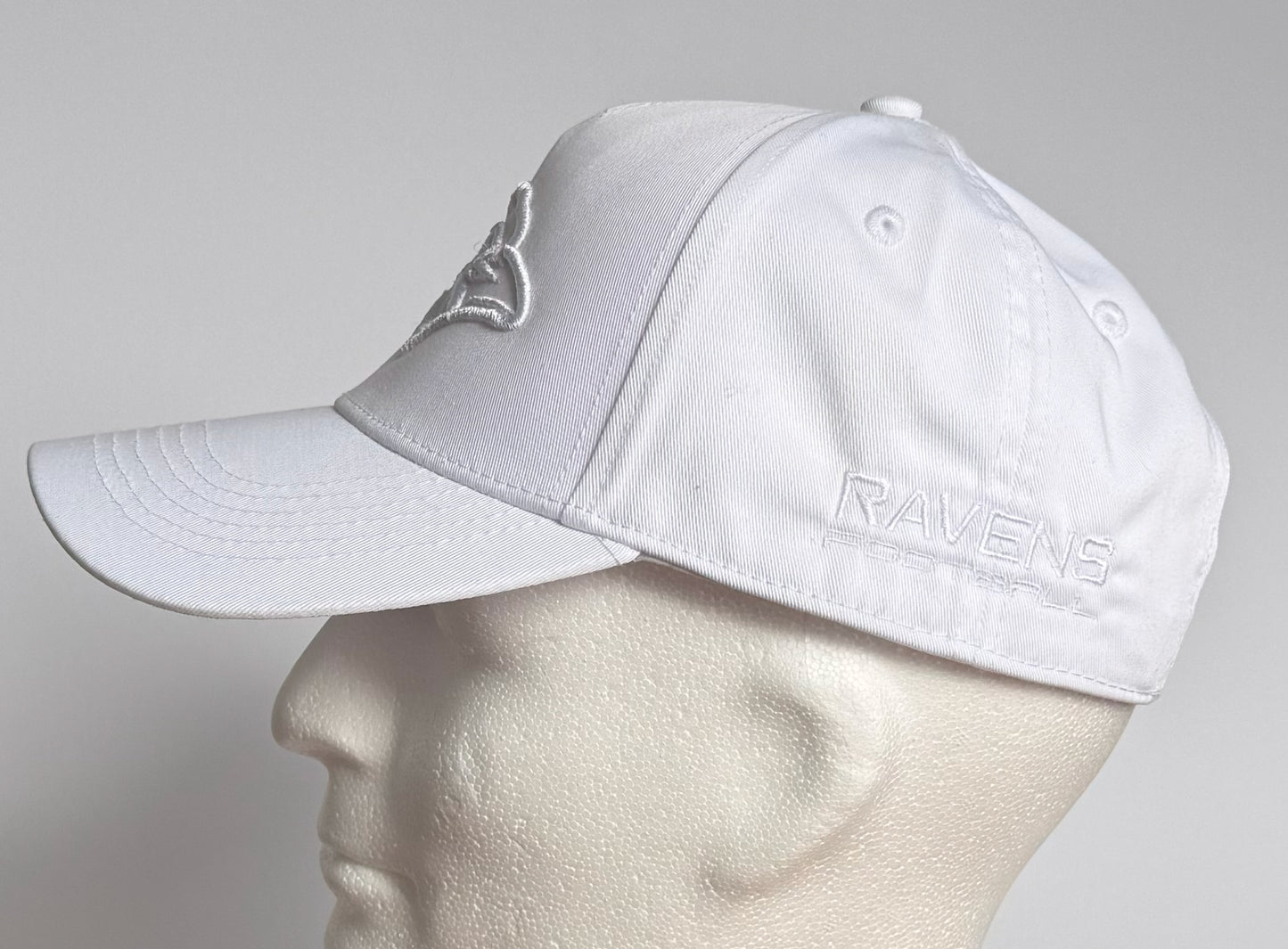 Cap 3D Stick Ravens Kopf Weiß